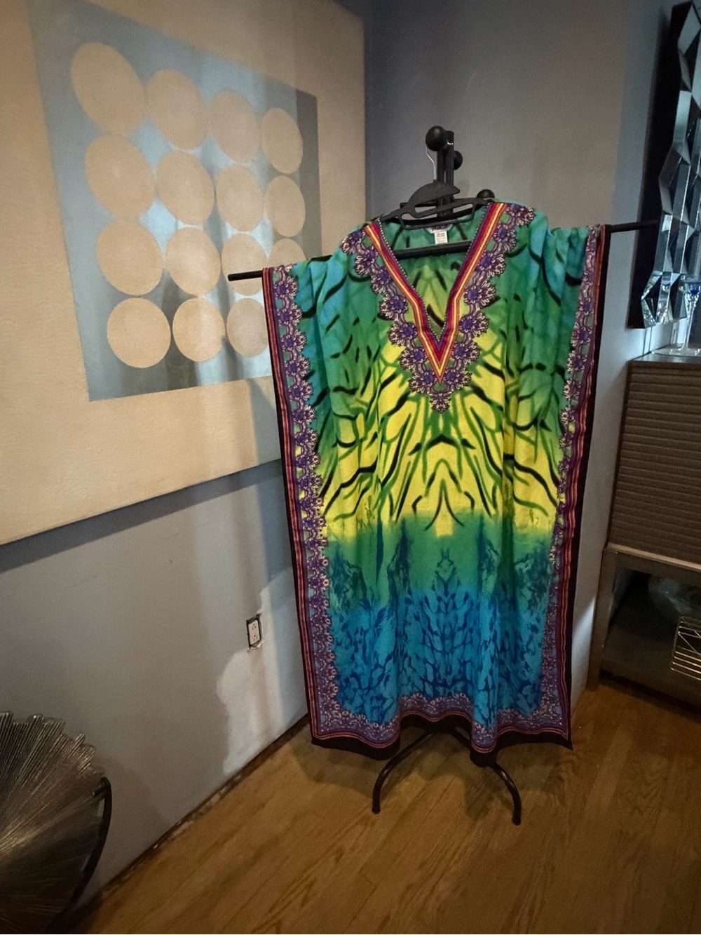 Vibrant Green Blue Tie-Dye Kaftan Dress with Embroidered V-Neck